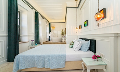 Penthouse Deniz Manzaralı ve Balkonlu Üst Kat